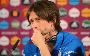 CH Czech bị loại, Rosicky cân nhắc chia tay ĐTQG